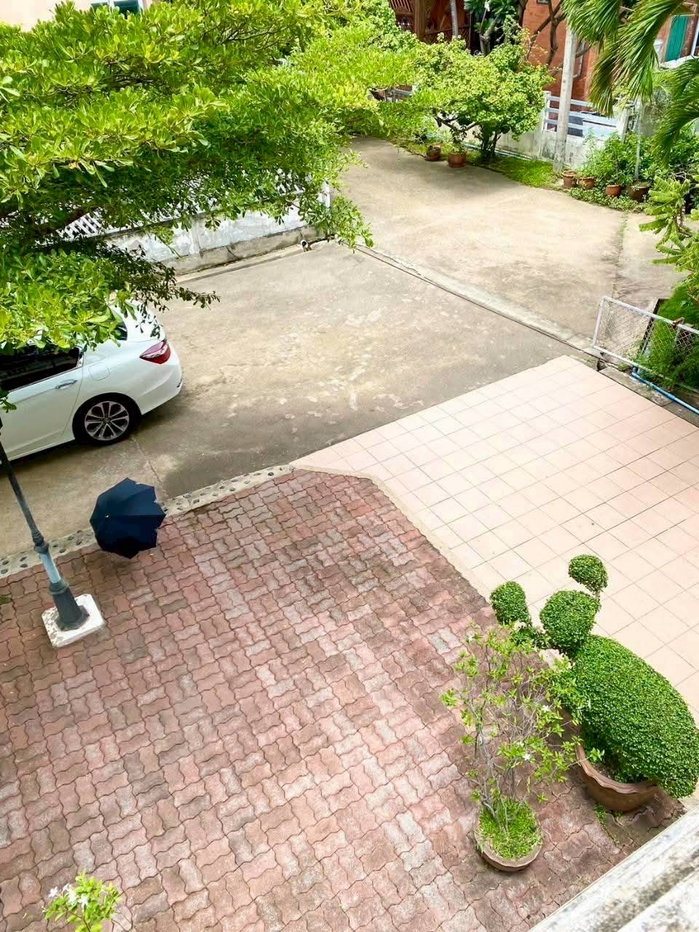 รูป ขายที่ดินพร้อมบ้านเดี่ยว 2 ชั้น สไตล์คลาสสิก กรุงเทพนนท์ 14 ทำเลดี ใกล้ MRTแยกติวานนท์ 150 เมตร - รูปที่ 18/20