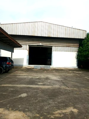 เช่าโรงงาน ถนนแพรกษา  : HR3302ให้เช่าโกดัง-โรงงานขนาด 1,000 ตรม.ย่านแพรกษาใหม่ รถเทรลเลอร์เข้า-ออกสะดวก เหมาะทำโรงงาน คลังสินค้า