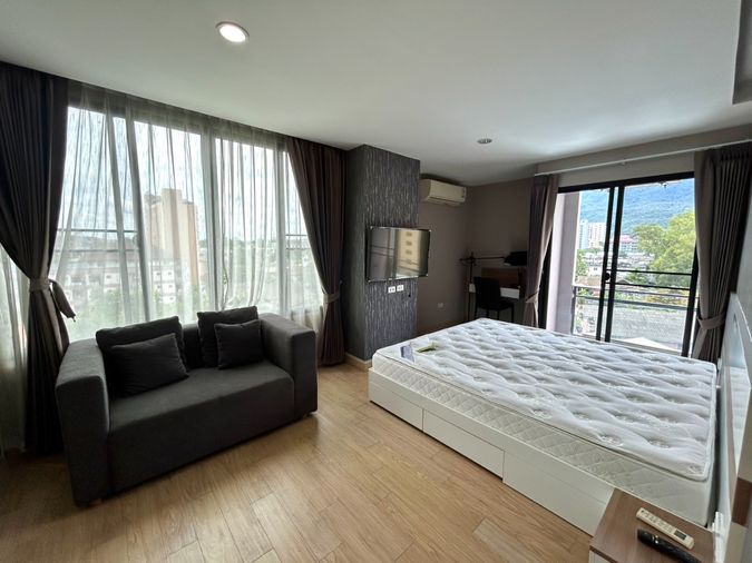 Urgent sale!! Trams condo Jed yod , 2 beds near Nimman and CMU  : Tel: 098-9690236(Janny)