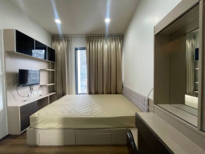 ห้องเริ่ดมากกก ให้เช่า Onxy สะพานควาย  ห้องตกแต่งครบ เครื่องใช้ไฟฟ้าครบ ราคาพิเศษ