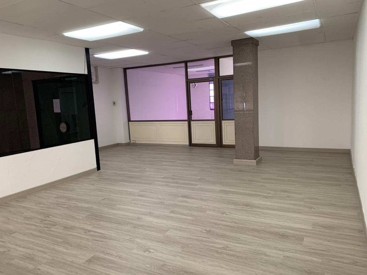 รูป 🏢 ให้เช่าพื้นที่สำนักงาน ริมถนนรัชดาภิเษก ใกล้ MRT สุทธิสาร ✨ ทำเลดี ใจกลางย่านธุรกิจ เดินทางสะดวก เหมาะสำหรับสำนักงานหรือธุรกิจขนาดเล็ก - รูปที่ 2/5