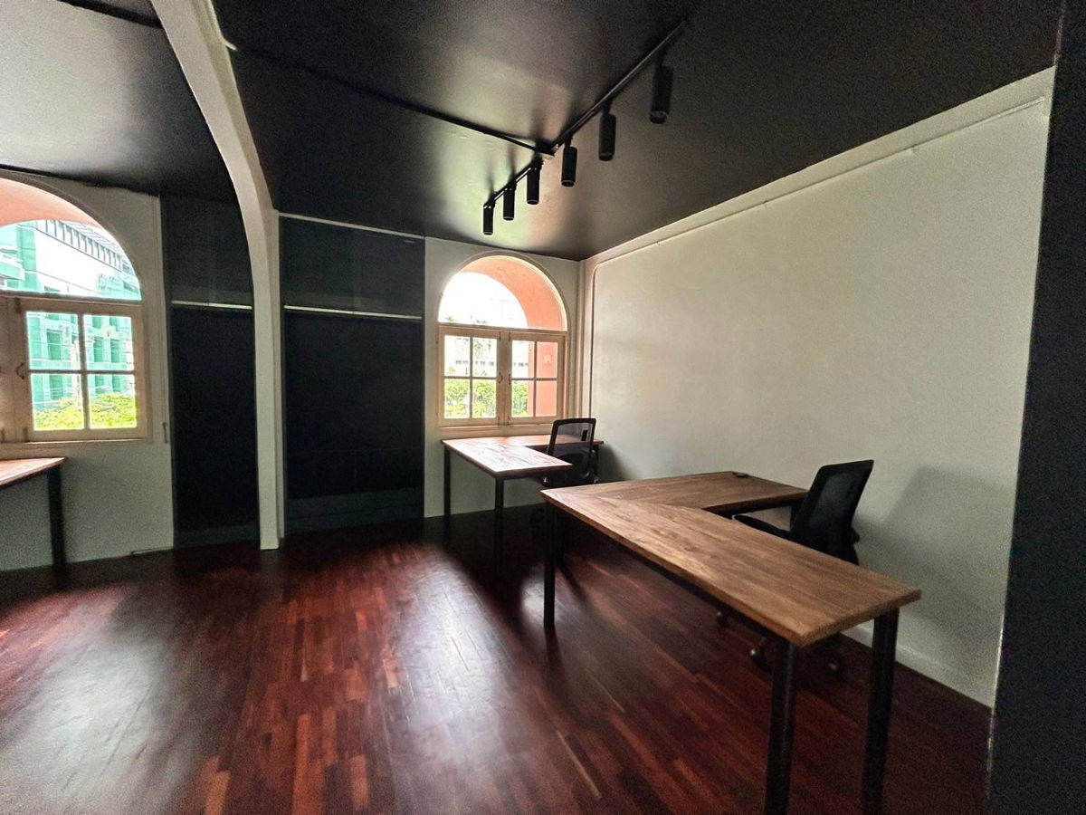 รูป เช่าตึกแถว สาทร ซอย สาทร 7 3 ชั้น ขนาด 37 ตรว - รูปที่ 20/35