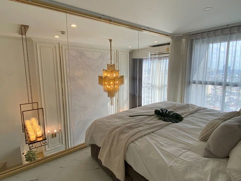 ⥠Rare Duplex in Sathorn CBD! 2BR Modern Luxury near BTS Chong Nonsi â 46,000 THB/month (Units like this go fast!)