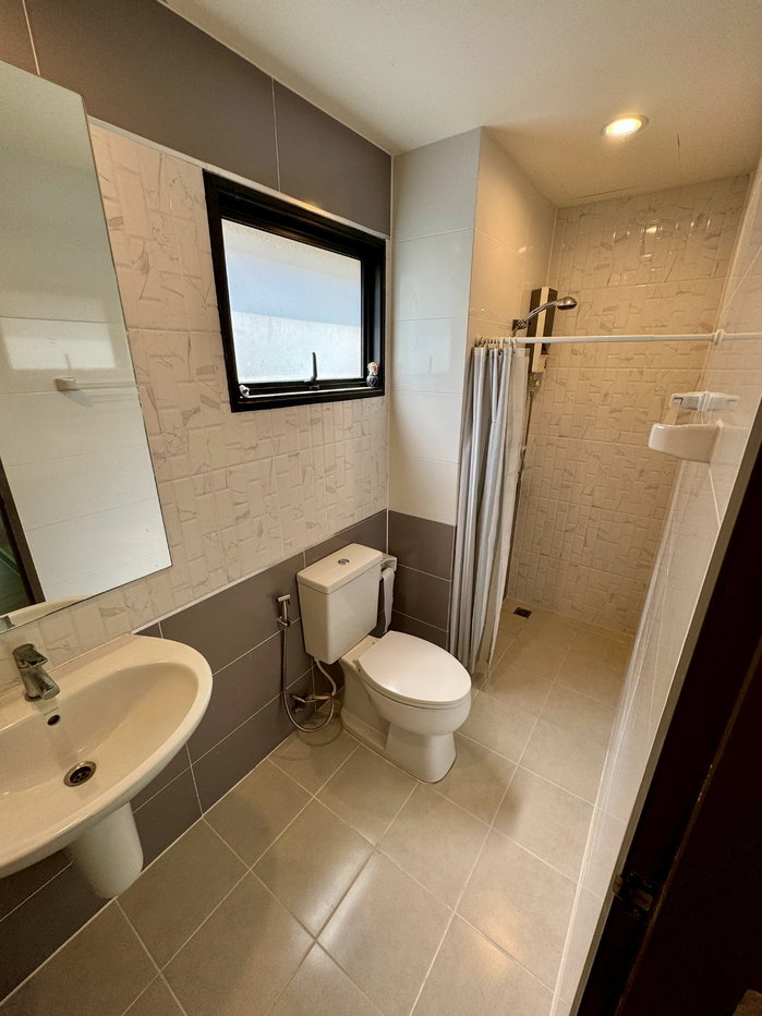 รูป [ให้เช่า] ทาวน์โฮม 3 ชั้น 3 ห้องนอน 3 ห้องน้ำ พร้อมเฟอร์นิเจอร์ - รูปที่ 15/22