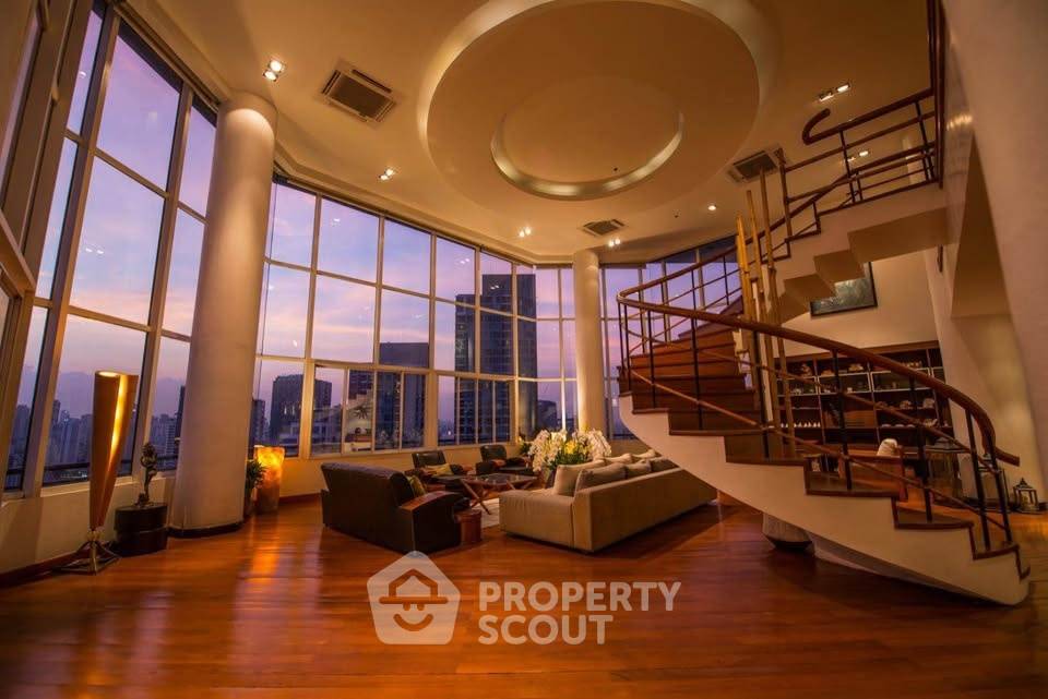 รูป คอนโด 5-ห้องนอน ที่ มูน ทาวเวอร์ คอนโดมิเนียม ใกล้ BTS ทองหล่อ (ID 2429357) - รูปที่ 2/16