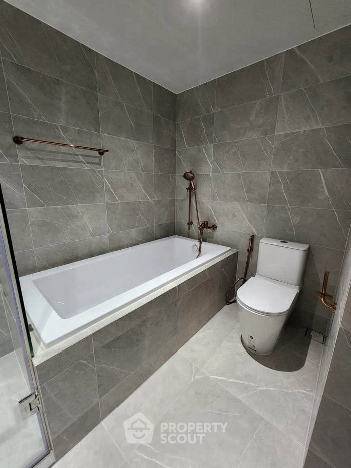 รูป คอนโด 2-ห้องนอน ที่ แชปเตอร์ ทองหล่อ 25 ใกล้ ทองหล่อ (ID 2370104) - รูปที่ 6/8