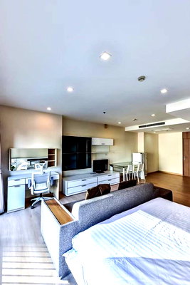 Condos for rent : Studio Condo at Noble Remix near BTS Thong Lor (ID 2719638)