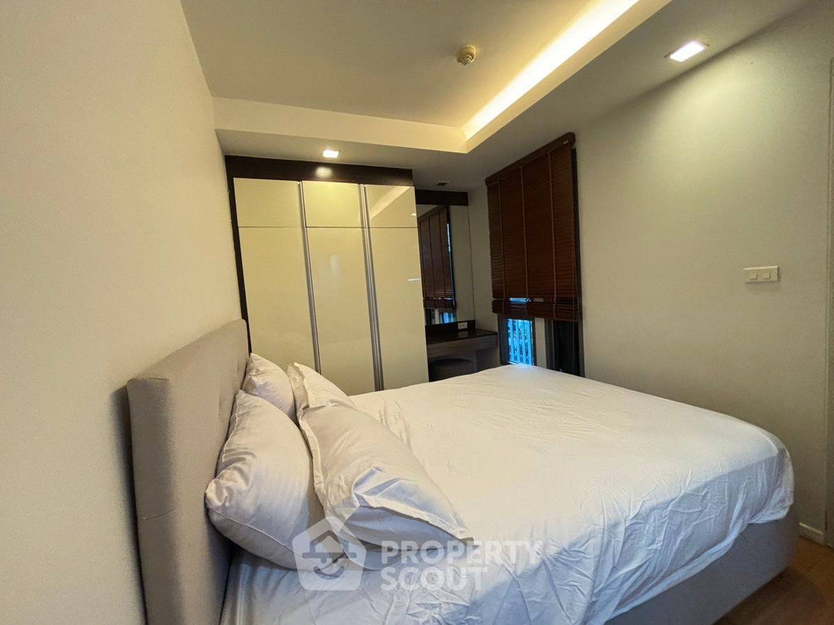 รูป คอนโด 1-ห้องนอน ที่ โฟคัส แอท เพลินจิต ใกล้ BTS นานา (ID 2086869) - รูปที่ 3/6