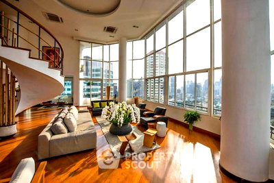 Condos for sale Sukumvit 59 : 5-BR Condo at Moon Tower Condominium near BTS Thong Lor (ID 2429357)
