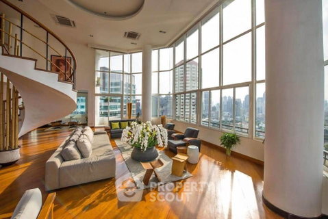 คอนโด 5-ห้องนอน ที่ มูน ทาวเวอร์ คอนโดมิเนียม ใกล้ BTS ทองหล่อ (ID 2429357)