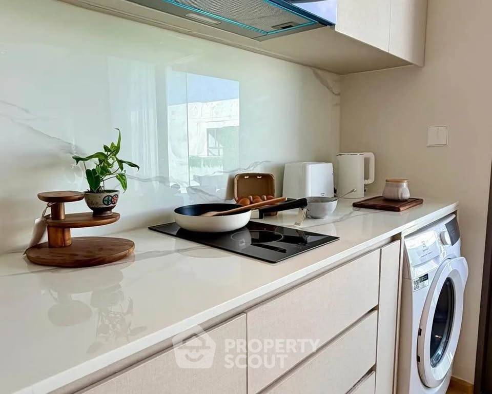 รูป คอนโด 1-ห้องนอน ที่ ดิ อควา ใกล้ หาดลากูน่า (ID 2581363) - รูปที่ 2/6
