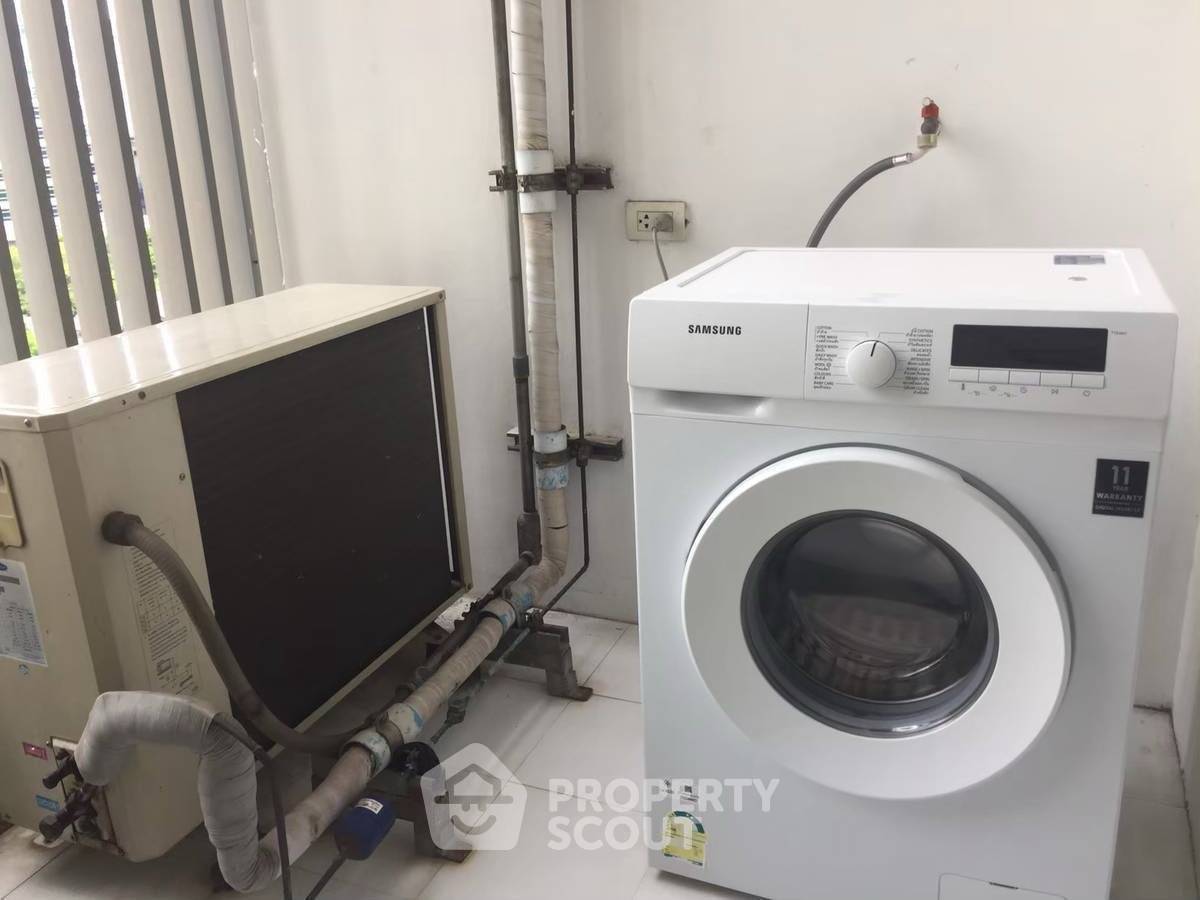 รูป คอนโด 2-ห้องนอน ที่ โดมัส คอนโดมิเนียม ใกล้ BTS อโศก (ID 2720400) - รูปที่ 9/21