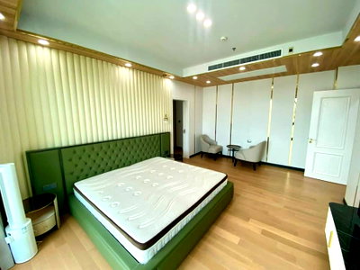Condos for rent : PFD-08074 For rent, luxury penthouse Supalai Oriental Sukhumvit 39, 6 bedrooms, near BTS Phrom Phong.