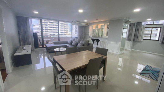 รูปภาพ 2-BR Condo at Supalai Place Sukhumvit 39 near BTS Phrom Phong (ID 1396590)