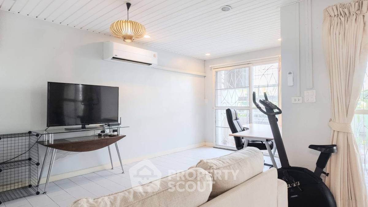 picture 2-BR Condo at Modern Home Place in Suan Luang (ID 2722830) - 6/23