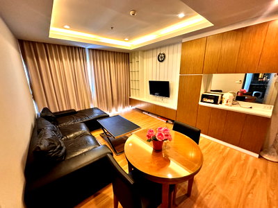 Condos for rent : For Rent: Noble Refine | Beautiful room, great price, fully furnished and ready to move in. Code: DS2473 | Line: @dstay