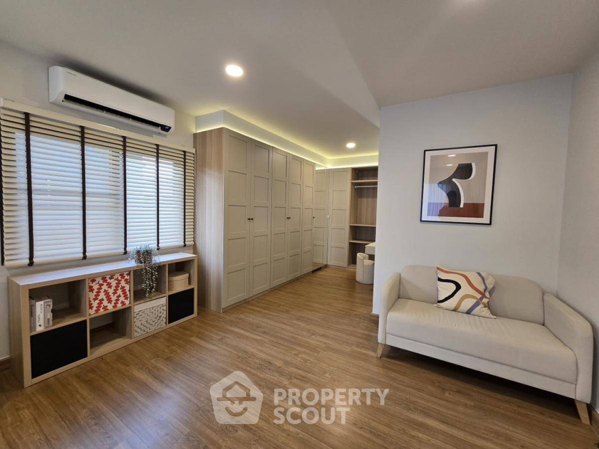 picture 4-BR House in Bang Kaeo (ID 2048652) - 11/24