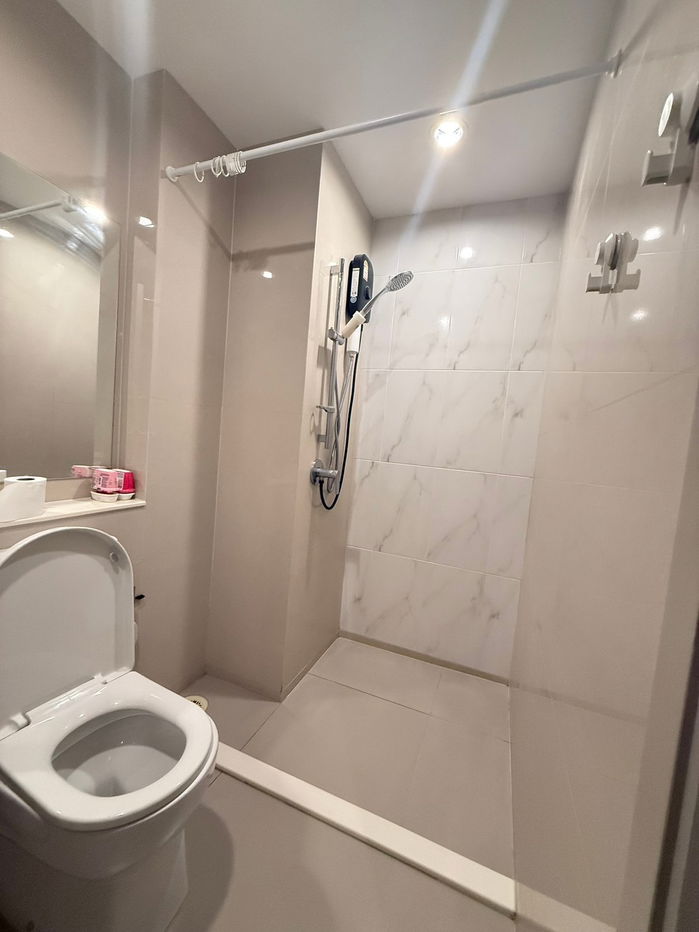 รูป ให้เช่าคอนโด Aspire Erawan Prime พร้อมเข้าอยู่สนใจติดต่อ Line @goodmanpro หรือ โทร 0999029192 - รูปที่ 5/8