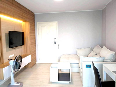 เช่าคอนโด เชียงใหม่ : ให้เช่า D condo sign อยู่ติดกับเซ็นทรัลเฟสฯเชียงใหม่ ว่างพร้อมอยู่ วิวสระว่ายน้ำ