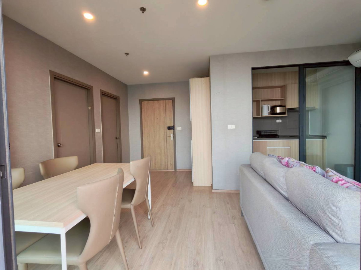 picture Condo for Rent: Ideo O2  Near BTS Bang Na (approx. 300 meters) - 2/11