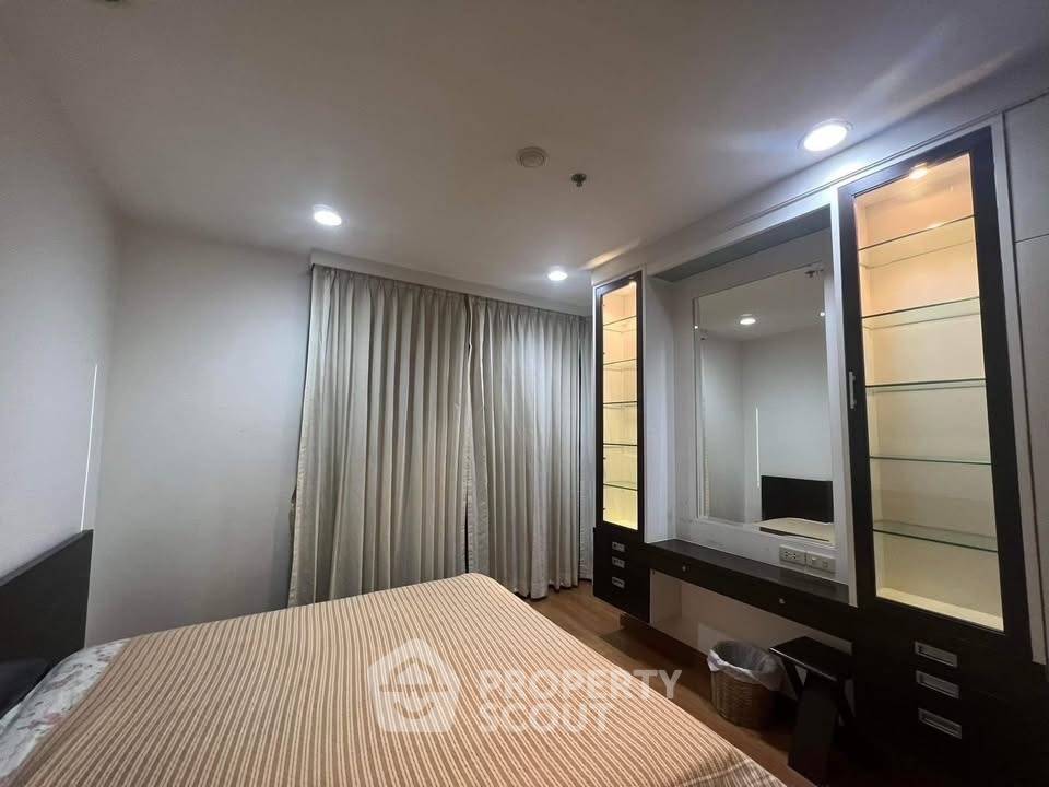 รูป คอนโด 2-ห้องนอน ที่ สาธร เฮ้าส์ คอนโดมิเนียม ใกล้ BTS สุรศักดิ์ (ID 2560780) - รูปที่ 2/9