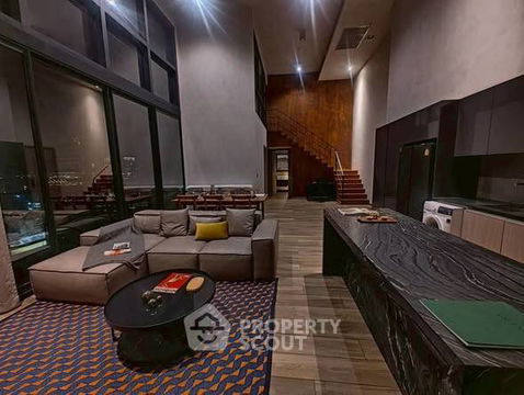 คอนโด 3-ห้องนอน ที่ เดอะ ลอฟท์ อโศก ใกล้ MRT เพชรบุรี (ID 2541074)