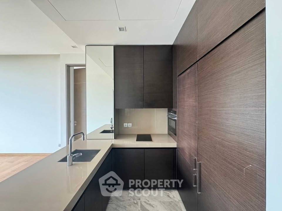รูป คอนโด 1-ห้องนอน ที่ ศาลาแดง วัน ใกล้ MRT สีลม (ID 2698560) - รูปที่ 3/7