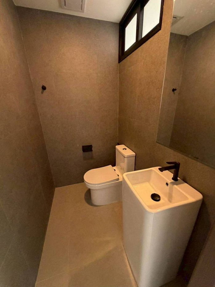 รูป บ้านหรูให้เช่า ใจกลางวงศ์อมาตย์ พัทยาเหนือ ดีไซน์โมเดิร์น พร้อมอยู่ - รูปที่ 15/16