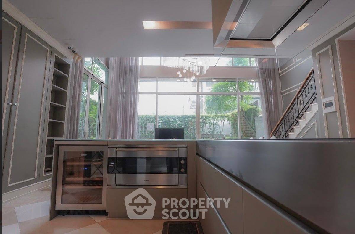 รูป ทาวน์เฮ้าส์ 3-ห้องนอน ที่ 349 เรซิเดนส์ ใกล้ BTS พร้อมพงษ์ (ID 2650707) - รูปที่ 10/49