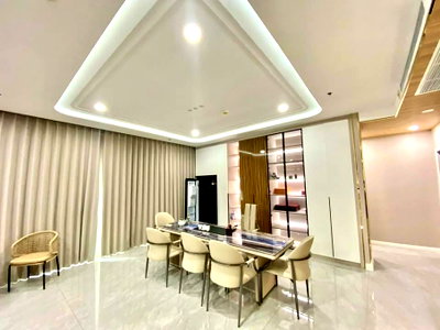 Condos for rent : PFD-08074 For rent, luxury penthouse Supalai Oriental Sukhumvit 39, 6 bedrooms, near BTS Phrom Phong.
