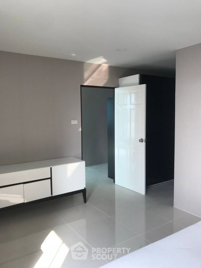 รูป คอนโด 2-ห้องนอน ที่ สุขุมวิท ลิฟวิ่ง ทาวน์ ใกล้ MRT เพชรบุรี (ID 2722895) - รูปที่ 14/15