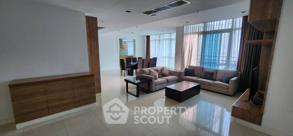 picture 3-BR Condo at Athenee Residence near BTS Phloen Chit (ID 2723505) - 3/10