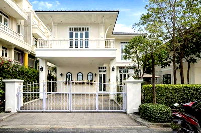 Houses for rent Chonburi : Single house for rent in Thadarawadee Village, Pattaya, Bang Lamung, Chonburi.