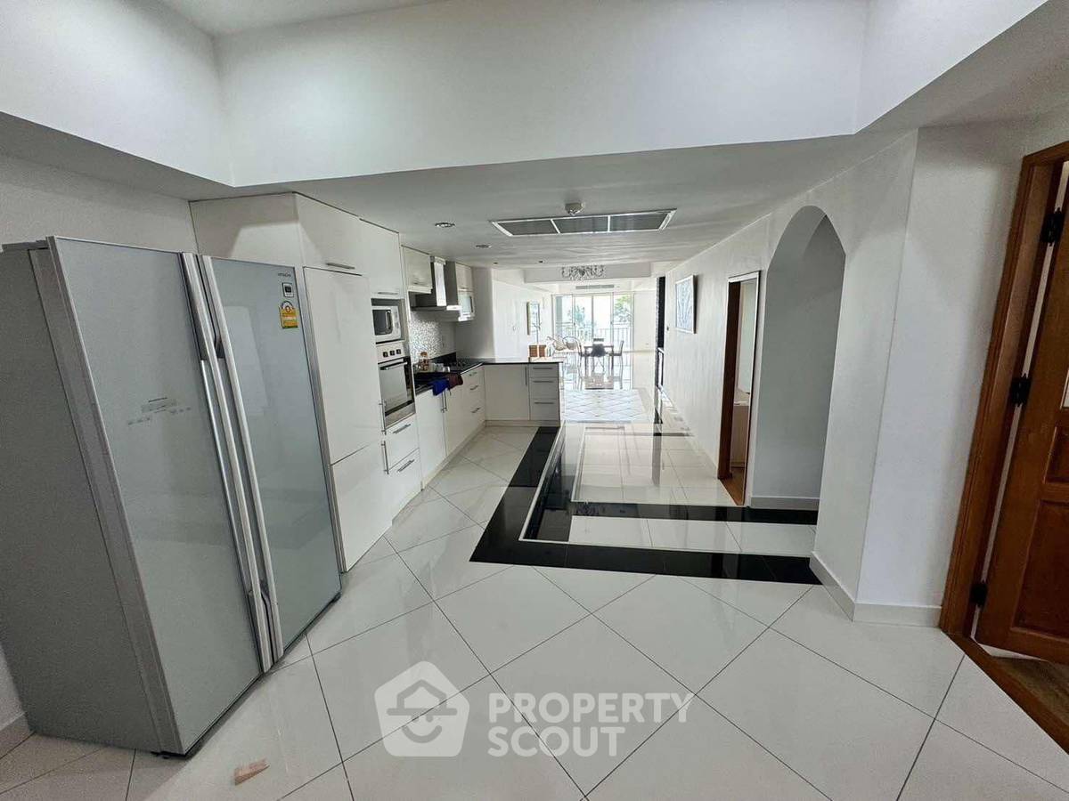 รูป คอนโด 4-ห้องนอน ที่ โคโคนัท บีช คอนโด ใกล้ หาดจอมเทียน (ID 2048750) - รูปที่ 6/7