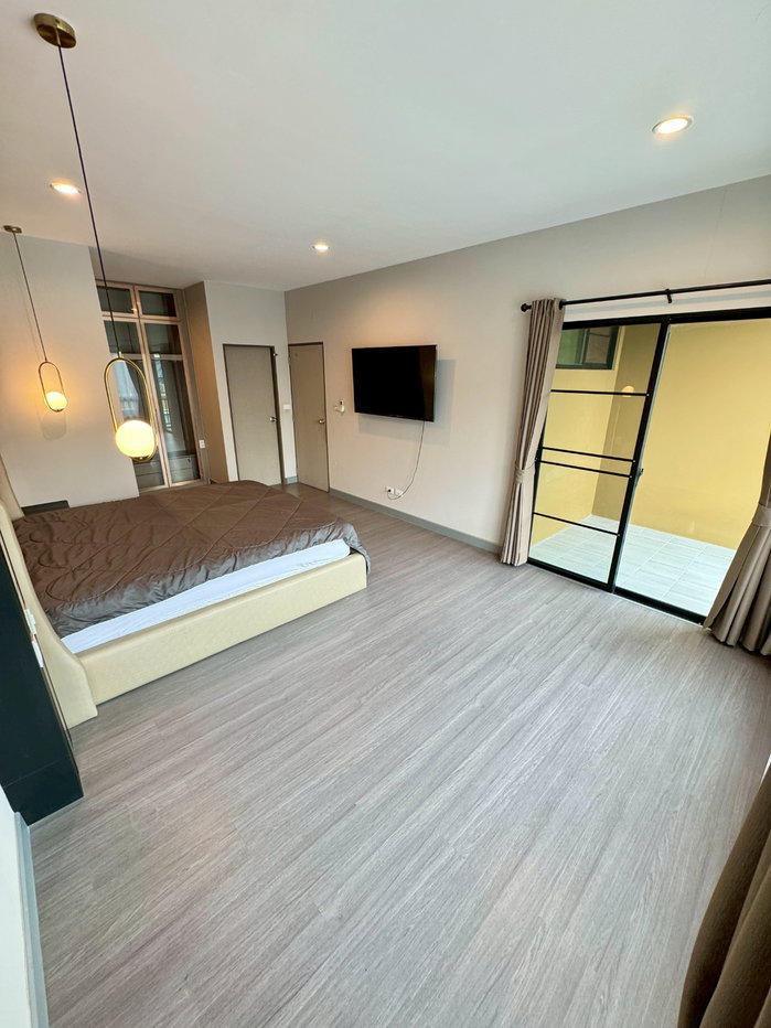 รูป [ให้เช่า] ทาวน์โฮม 3 ชั้น 3 ห้องนอน 3 ห้องน้ำ พร้อมเฟอร์นิเจอร์ - รูปที่ 21/22