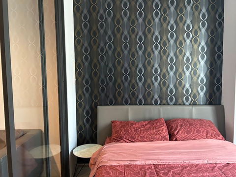 Condo for rent Life One Wireless, 1 bedroom