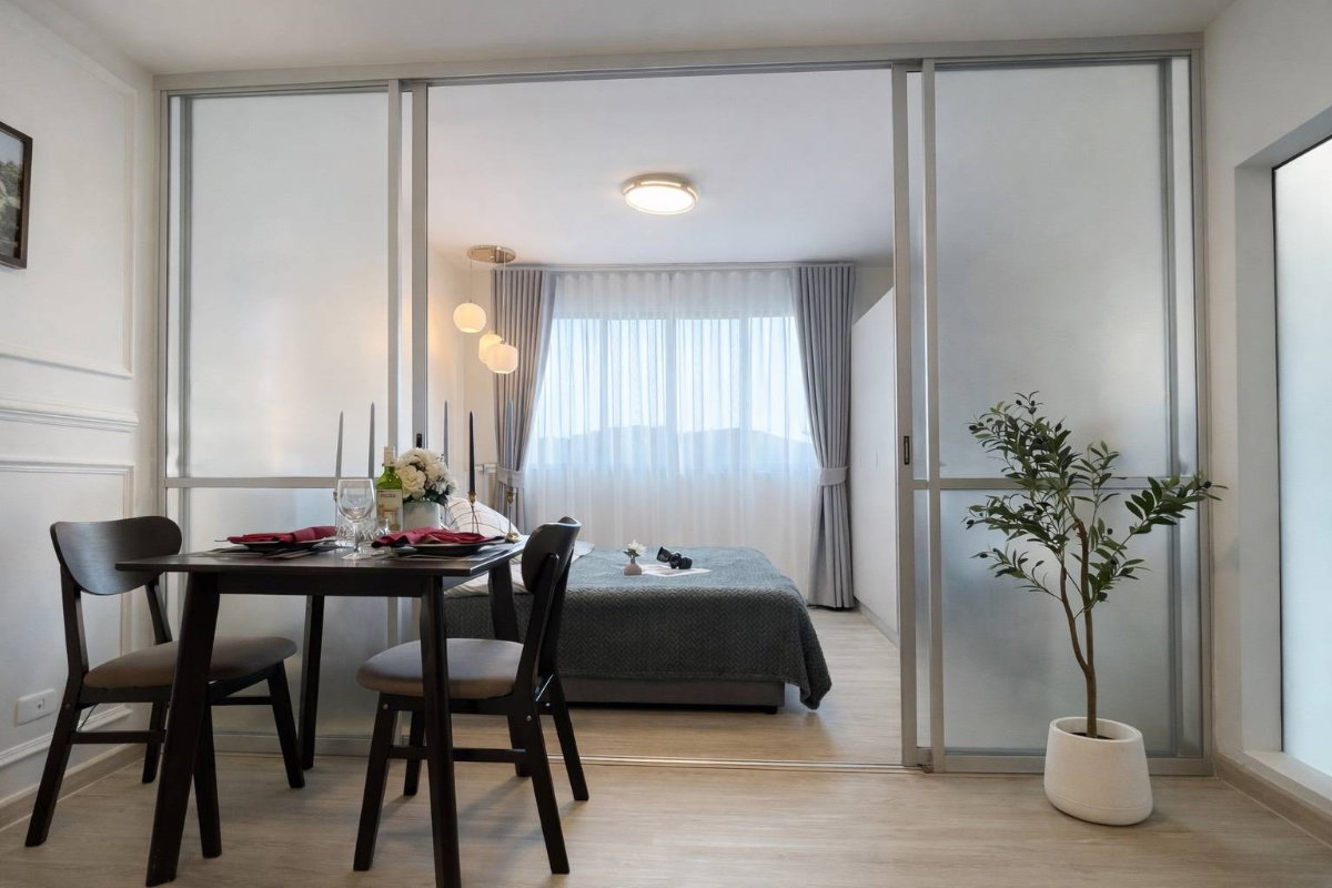 picture ð Newly Renovated Condo with Mountain & City Views â Only 2.15 MB - 2/22