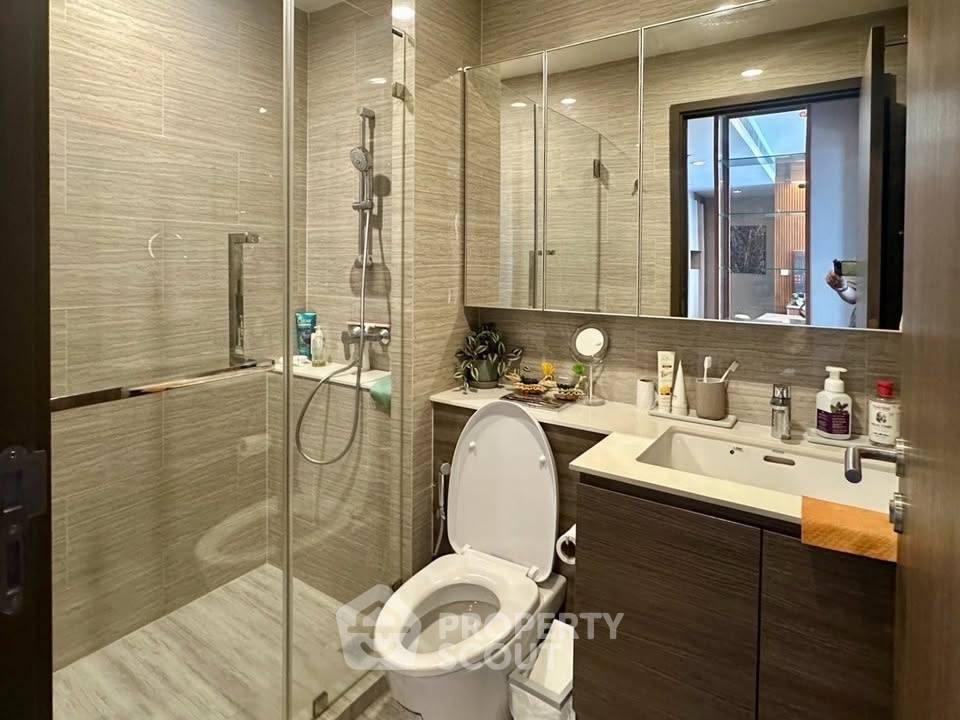 รูป คอนโด 2 ห้องนอน ชั้น 36 Whizdom Essence Sukhumvit ใกล้ BTS ปุณณวิถี (ID 2559855) - รูปที่ 8/10