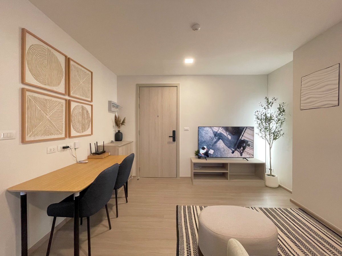 Dcondo Reef for sell. Corner unit, Pool view