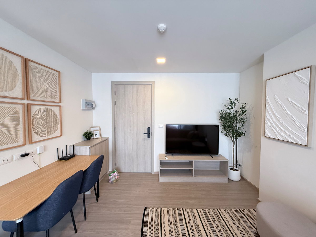 Dcondo Reef for sell. Corner unit, Pool view - image 5