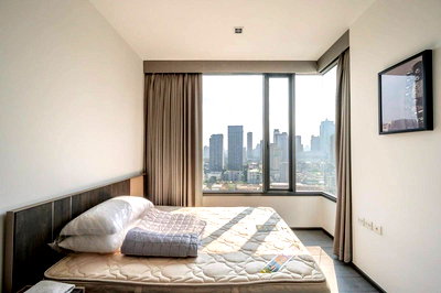 ขายคอนโด : P-47871 วิวเมืองสวย! EDGE Sukhumvit 23 ใกล้ BTS อโศก 7 ล้านบาท Line Id: @easythaihome 085-592-2897