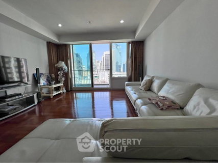 คอนโด 3-ห้องนอน ที่ บ้านสิริ 24 ใกล้ BTS พร้อมพงษ์ (ID 2721600)