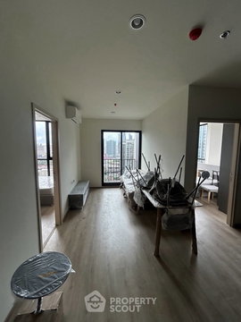 2-BR Condo at Nue District R9 near MRT Phra Ram 9 (ID 2720490)
