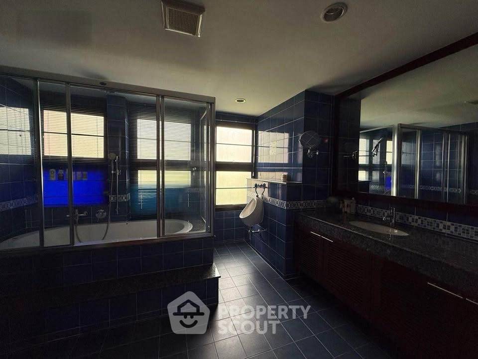 รูป คอนโด 4-ห้องนอน ที่ สุพรีม เรสซิเด้นซ์ คอนโดมิเนียม ใน ช่องนนทรี (ID 2464411) - รูปที่ 6/10