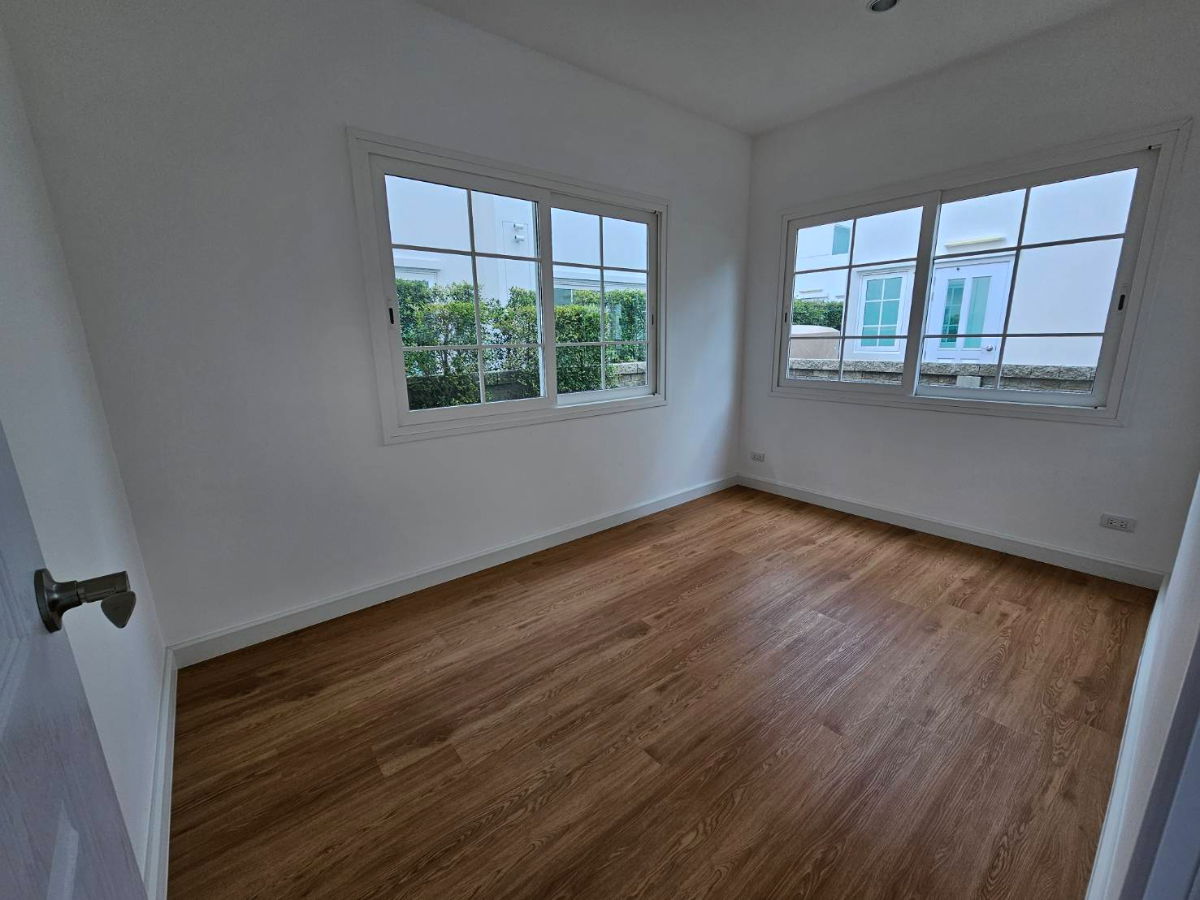 รูป บ้านเดี่ยวให้เช่า 5 ห้องนอน 5 ห้องน้ำ โครงการแกรนดิโอ 2 วิภาวดี - รังสิต ใกล้สนามบิน โรงเรียนนานาชาติฮาร์โรว์ พร้อมเข้าอยู่ - รูปที่ 19/25