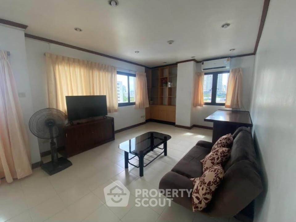 รูป คอนโด 2-ห้องนอน ที่ อารีย์ เพลส สุขุมวิท 26 ใกล้ BTS พร้อมพงษ์ (ID 2395117) - รูปที่ 2/5