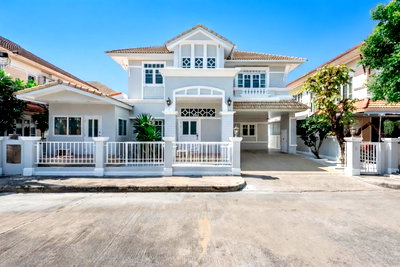 Houses for sale Anya Thani Industrial Estate (Gemopolis) : House For Sale. 4 Bedroom 4 Bath