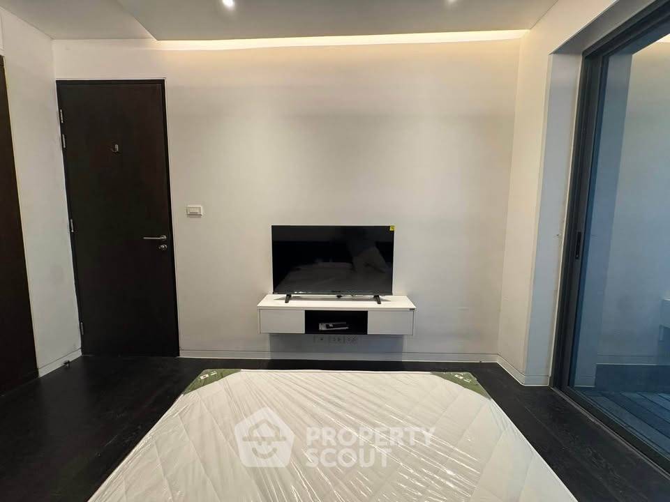 picture 2-BR Condo at Siamese Gioia near MRT Phetchaburi (ID 2440243) - 2/16