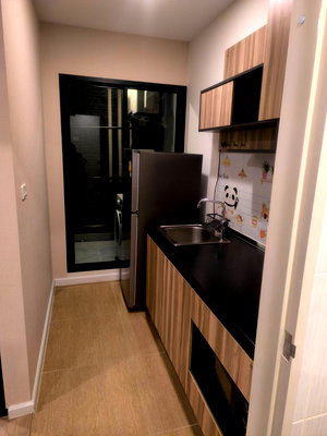 Condos for rent : Book now! Rooms go fast! ‼️ For Rent 🔥 THE CUBE PLUS PHAHOLYOTHIN 56. Beautiful room, fully furnished + washing machine included📍 