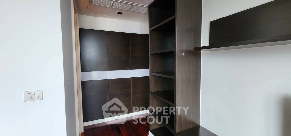 picture 3-BR Condo at Athenee Residence near BTS Phloen Chit (ID 2723505) - 8/10